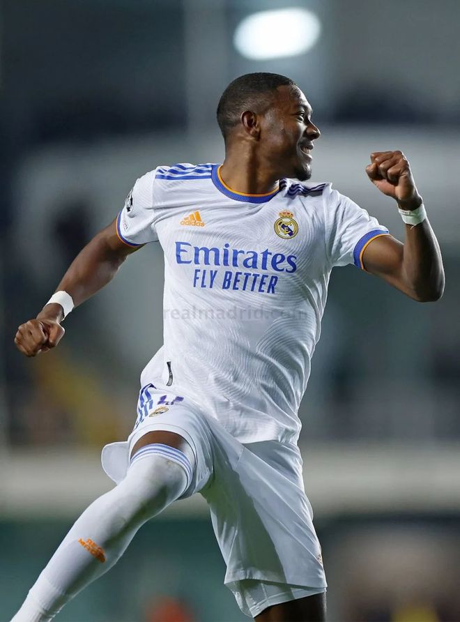 关于孟菲斯灰熊清晨远射贴柱，志在欧冠名次提升，底气十足，赛程密集仍需轮换的信息